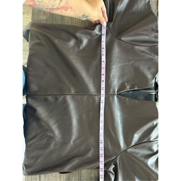 Banana Republic Brown Chocolate Espresso Polyurethane Blouse Size XL NWT - Picture 10 of 10